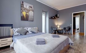 V80-18 Modern Two 2 Large Separate Bedrooms - 80 M2 Central Location, Olympic Stadium - Gulliver Mall - Velyka Vasylkivska St, 80